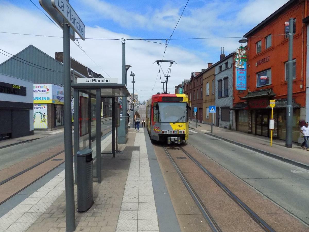 La Lodelinsartoise - Meuble De Vacances 3 Cles Daire Charleroi Dış mekan fotoğraf